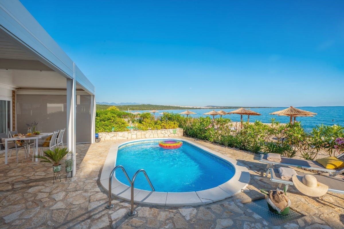 Soukromý bazén u vily Villa Amare přímo u Jaderského moře